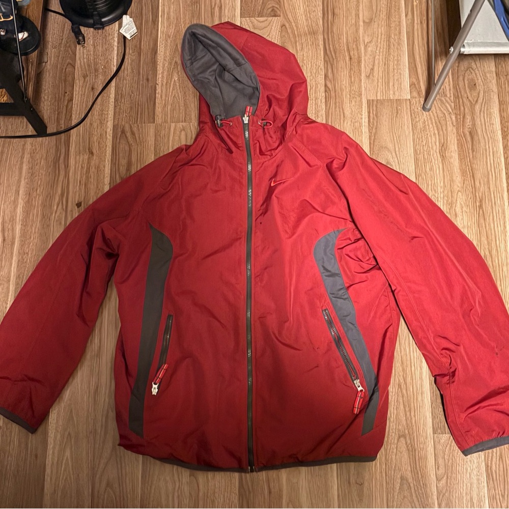 Vintage Nike Men's Red and Gray Performance Jacket